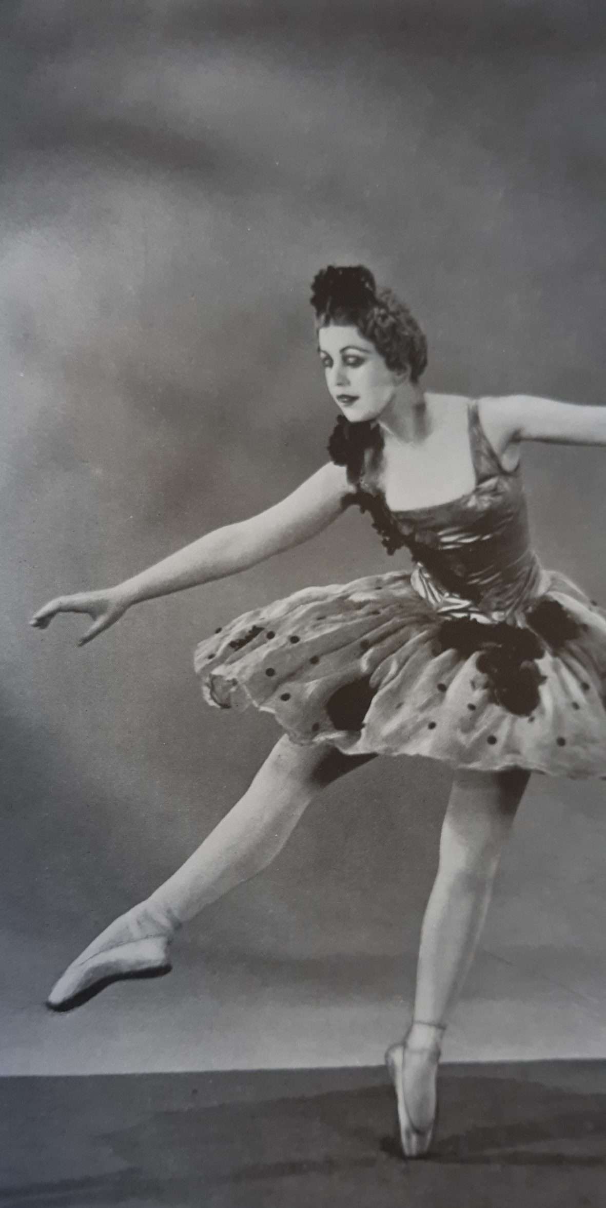 The Sleeping Princess Camera Studies (1940) (Gordon Anthony) - Image 3