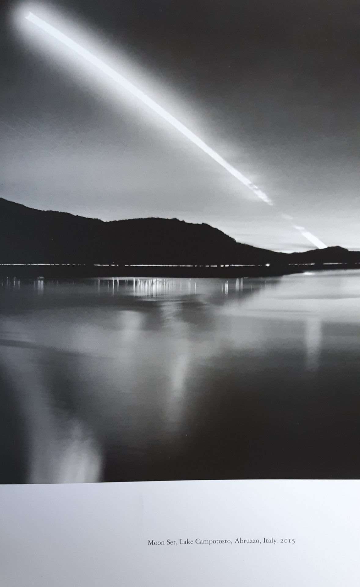 Abruzzo: Photographs by Michael Kenna (2017) - Image 2