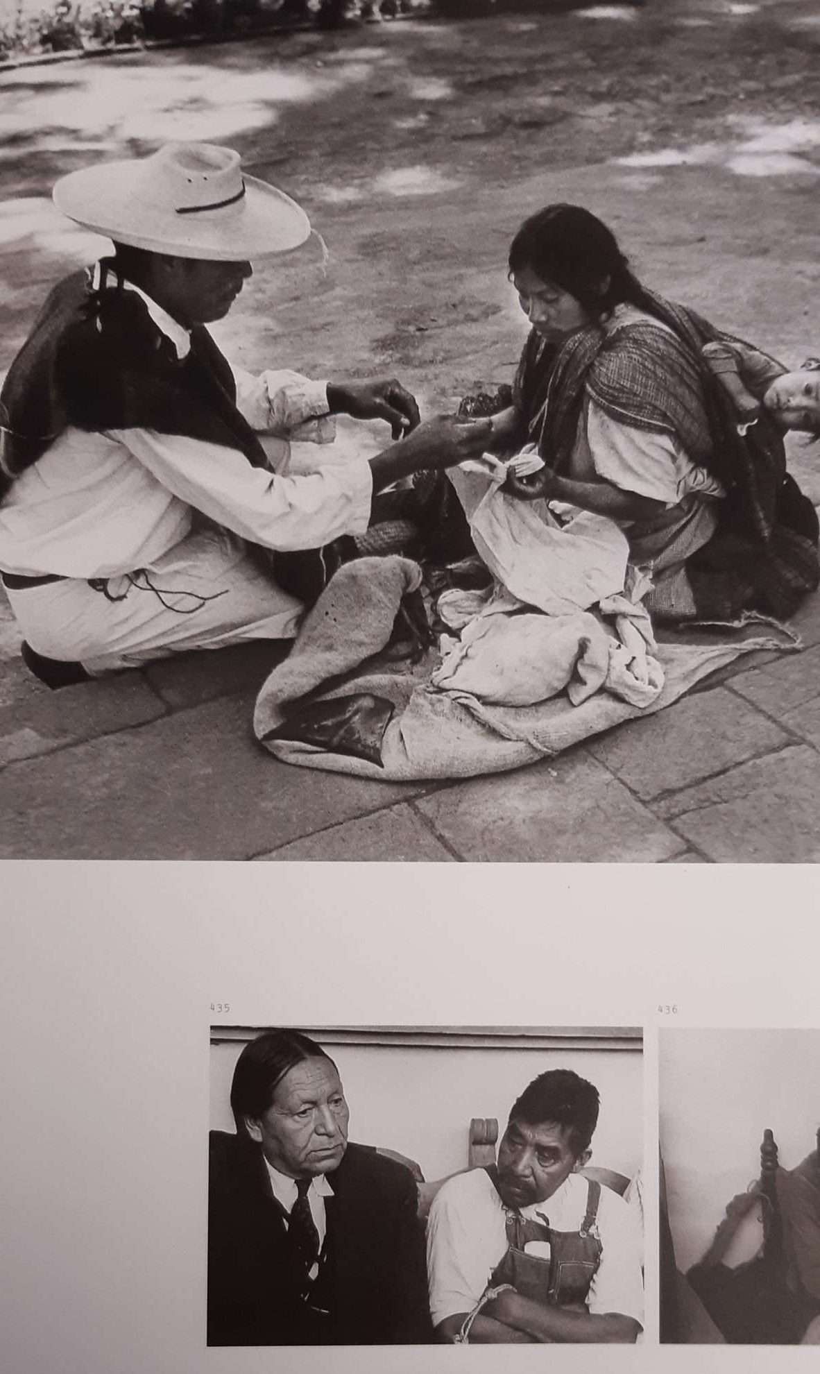 Robert Capa: The Definitive Collection (2001) - Image 3