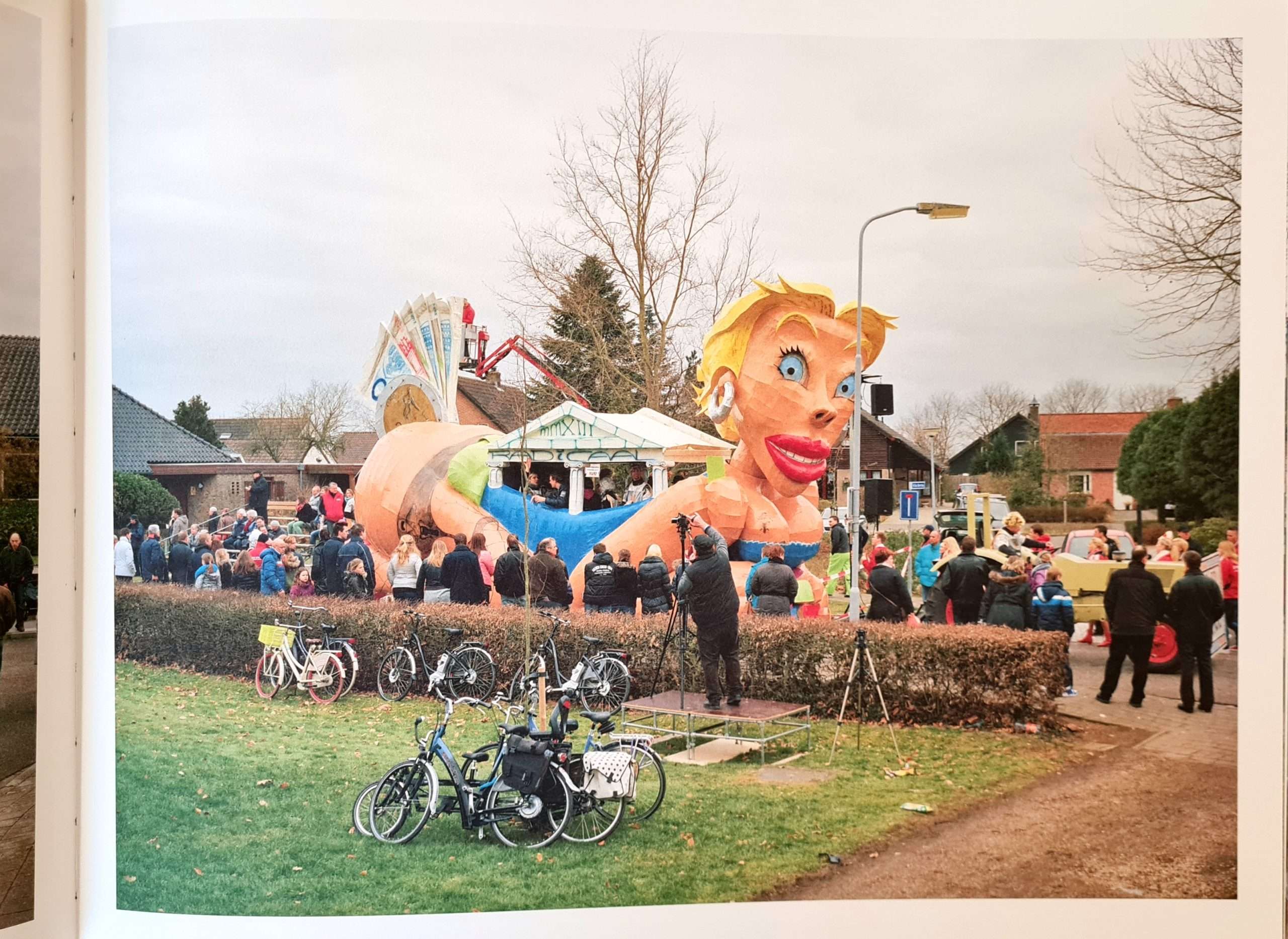 Parade (Tom Janssen) (Signed) (2015) - Image 3