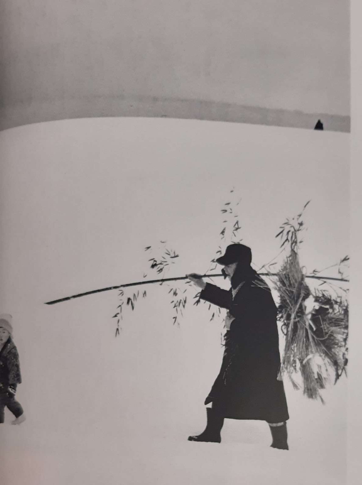 Shoji Ueda: Sand Dunes/Season of the Children (1978) - Image 4